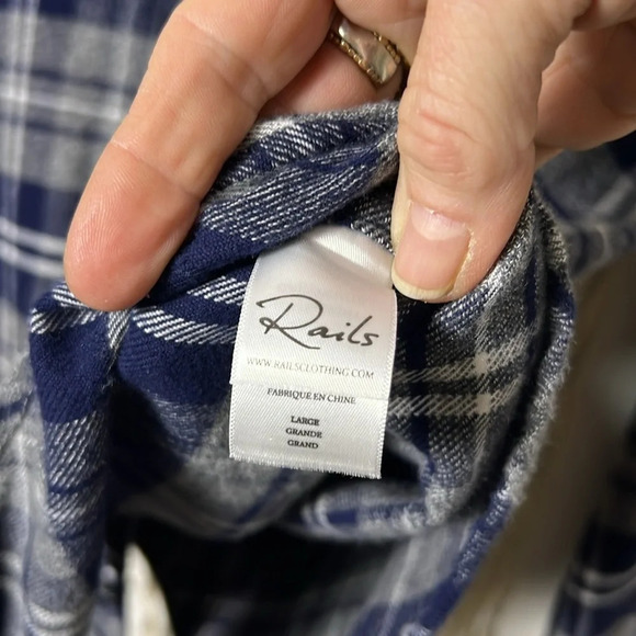 Rails Forrest Plaid Flannel Long Sleeve Button Down in Navy/Light Gray/White LG - Picture 8 of 11